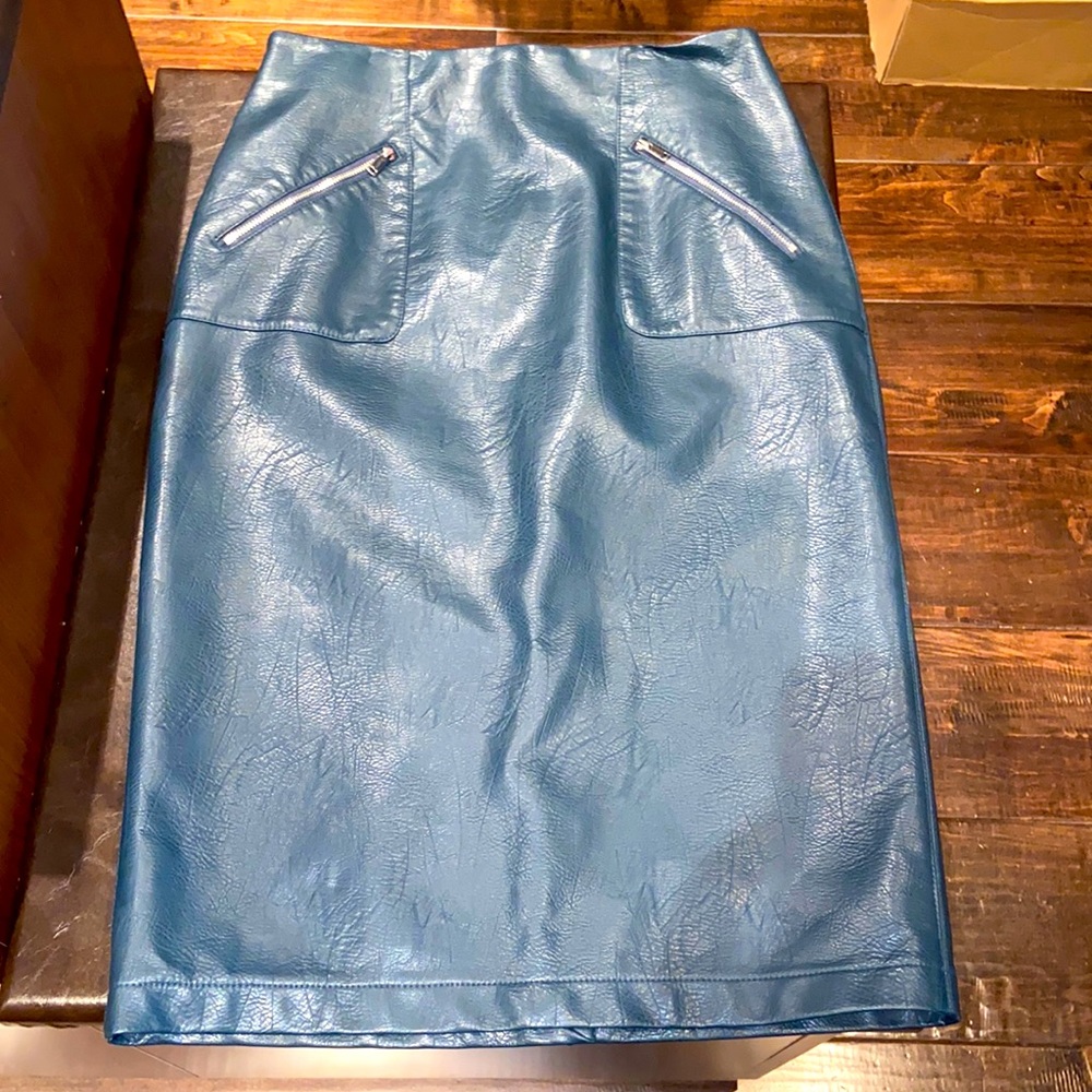 Zara Basic Collection Teal Blue Pleather (faux leather) Midi Skirt sz M